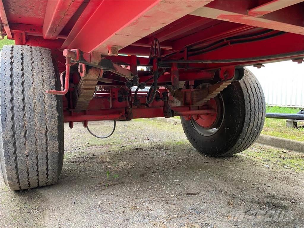 Agromet T-149 傾卸式拖車