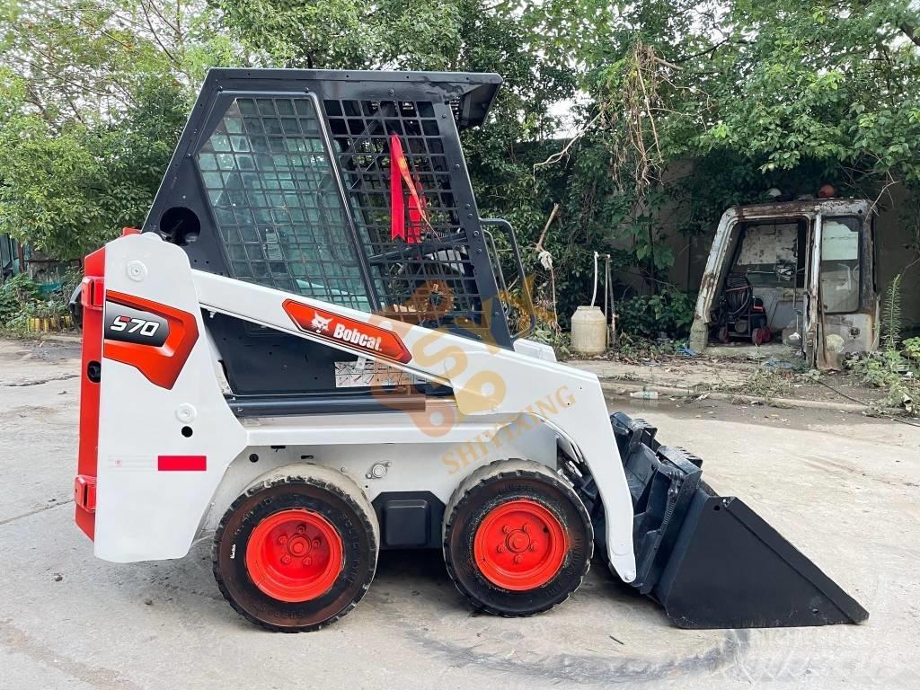 Bobcat S70 滑移轉向裝載機
