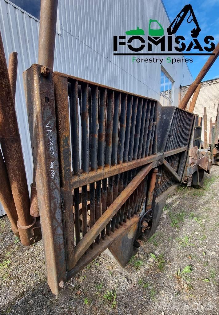 Valmet 840.2 Bunks 運送起重機