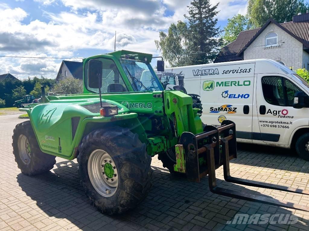 Merlo P 40.7 CS 農業用伸縮臂裝載機