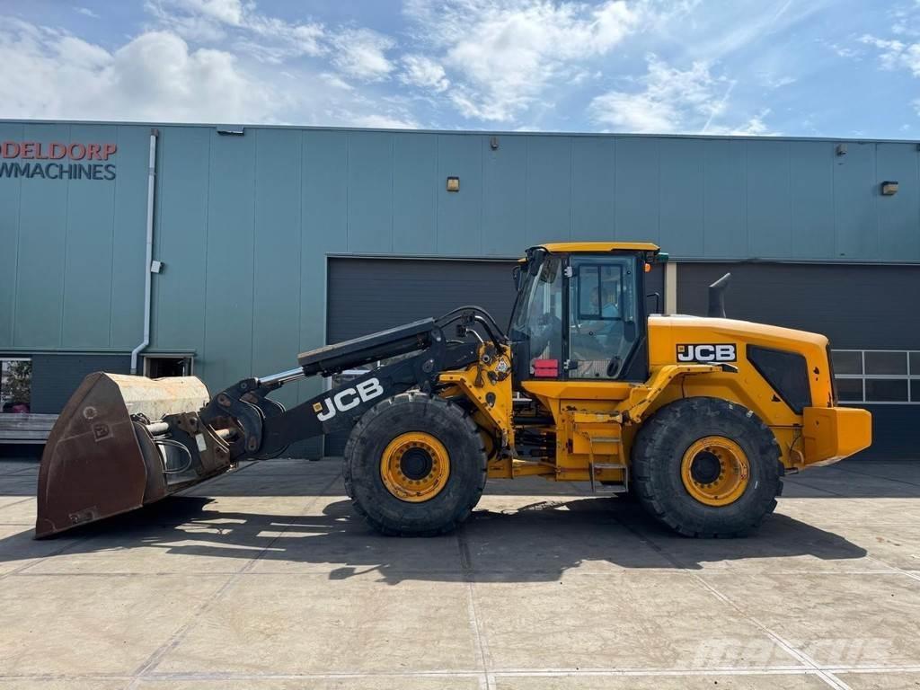 JCB 457 輪胎式裝載機