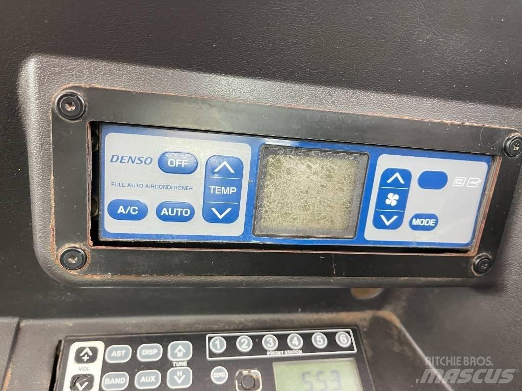 Takeuchi TB 295W 旋轉式挖土機/掘鑿機/挖掘機