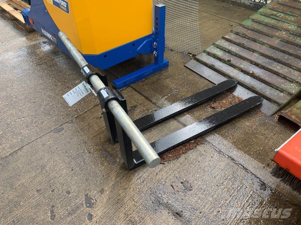  ATTACHMENTS 農業用伸縮臂裝載機