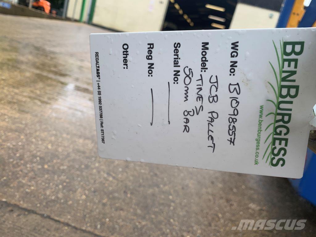  ATTACHMENTS 農業用伸縮臂裝載機