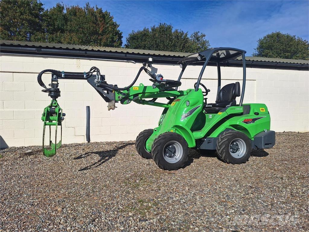 Avant 528 輪胎式裝載機