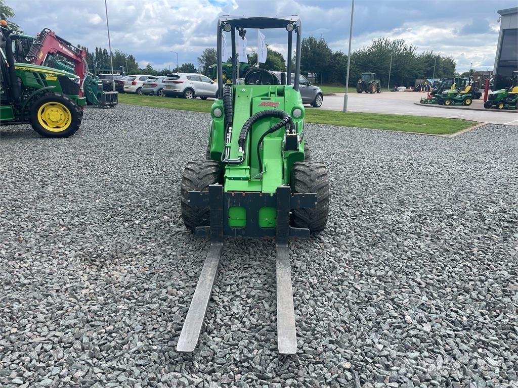 Avant 755I 輪胎式裝載機