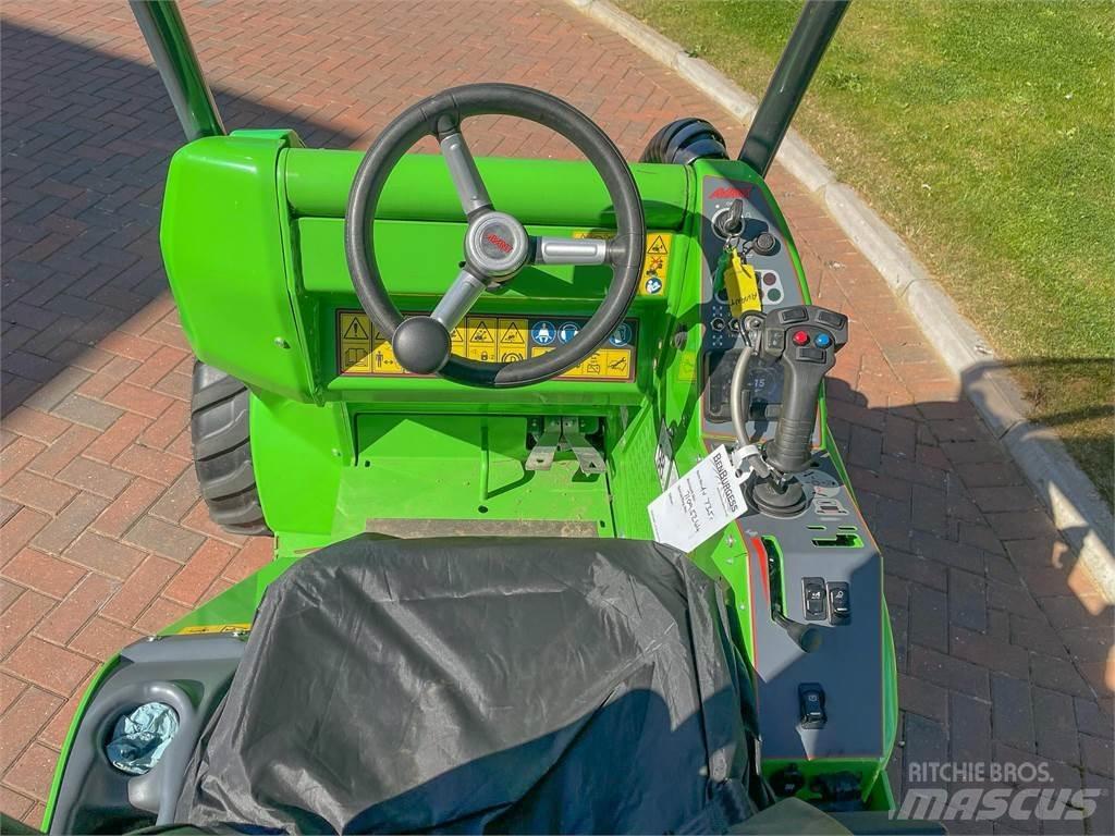 Avant AV 735 輪胎式裝載機