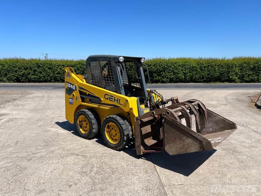 Gehl 3840 滑移轉向裝載機