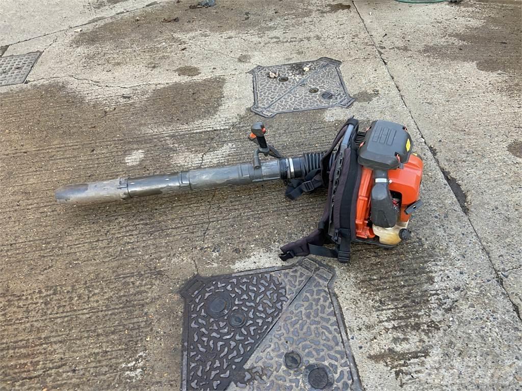 Husqvarna 570BTS 其他農業機械