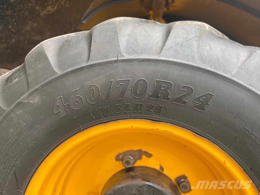 JCB 531-70 農業用伸縮臂裝載機