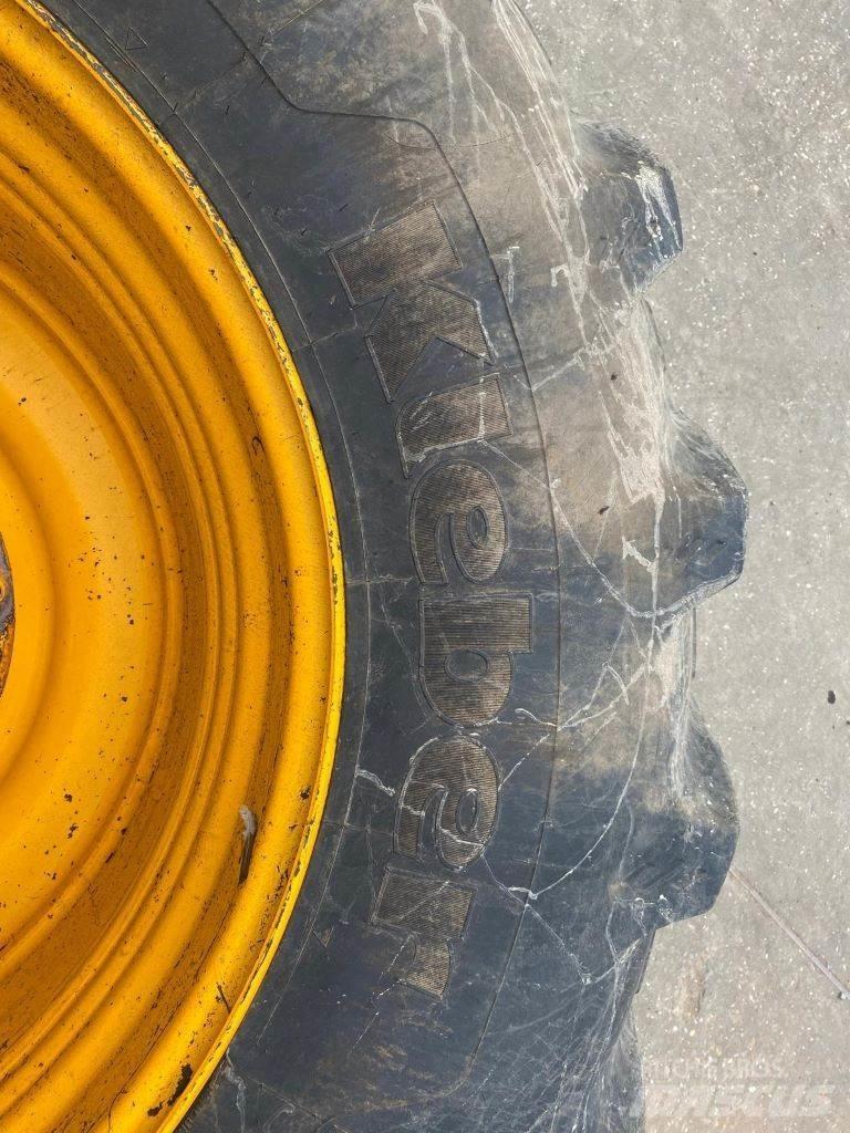 JCB WHEELS 輪胎、車輪和輪圈