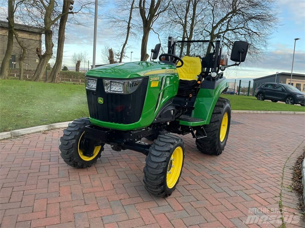 John Deere 2038R 小型曳引機