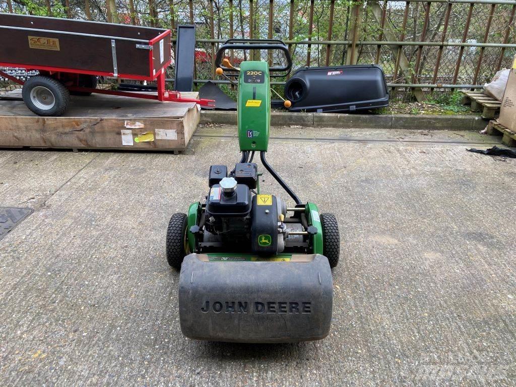 John Deere 220C 其他農業機械