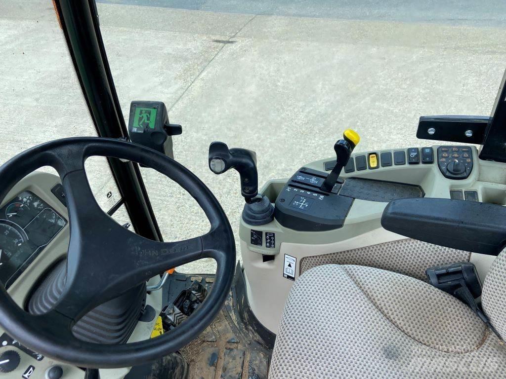 John Deere 3046R 小型曳引機