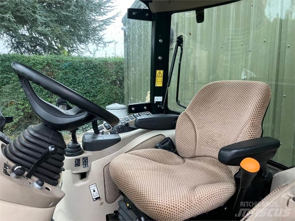 John Deere 4066R 小型曳引機