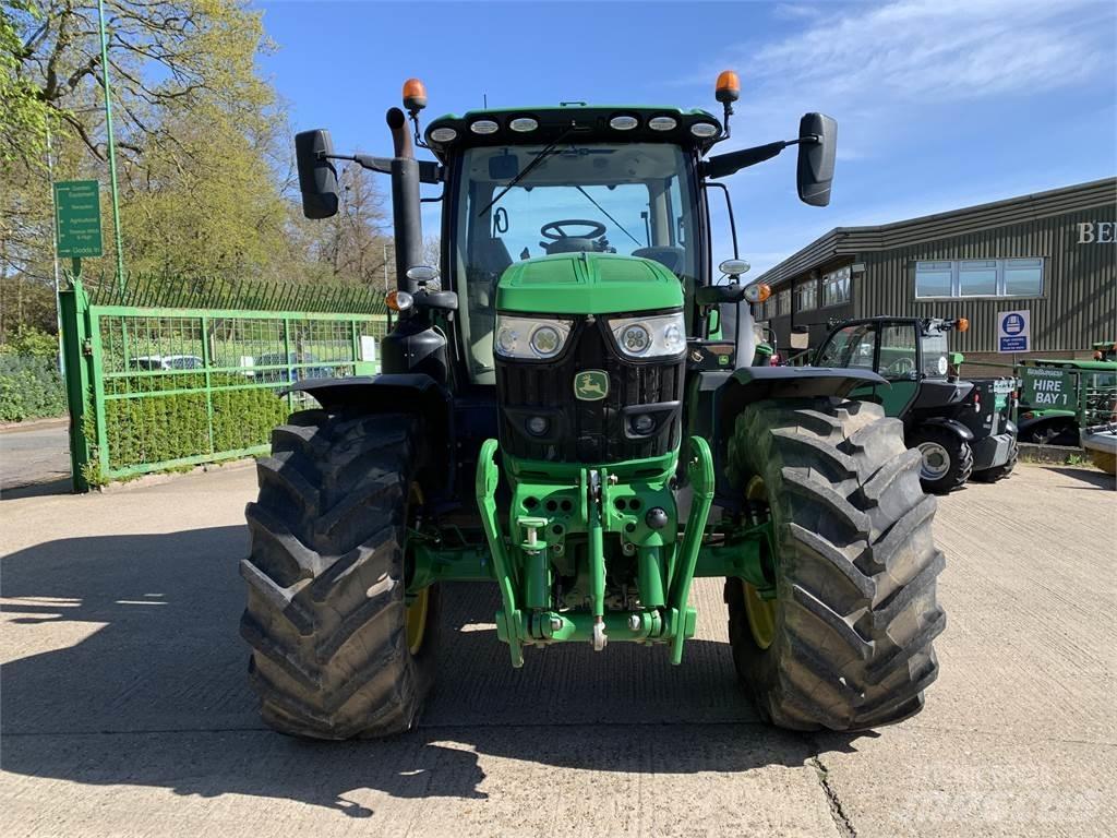 John Deere 6155R 曳引機