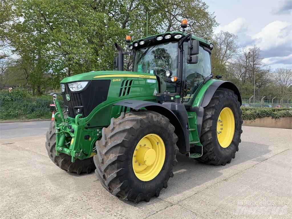 John Deere 6215R 曳引機