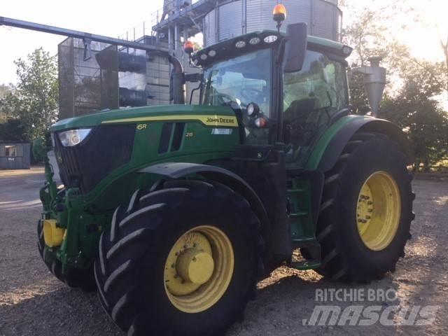 John Deere 6R215 其他農業機械