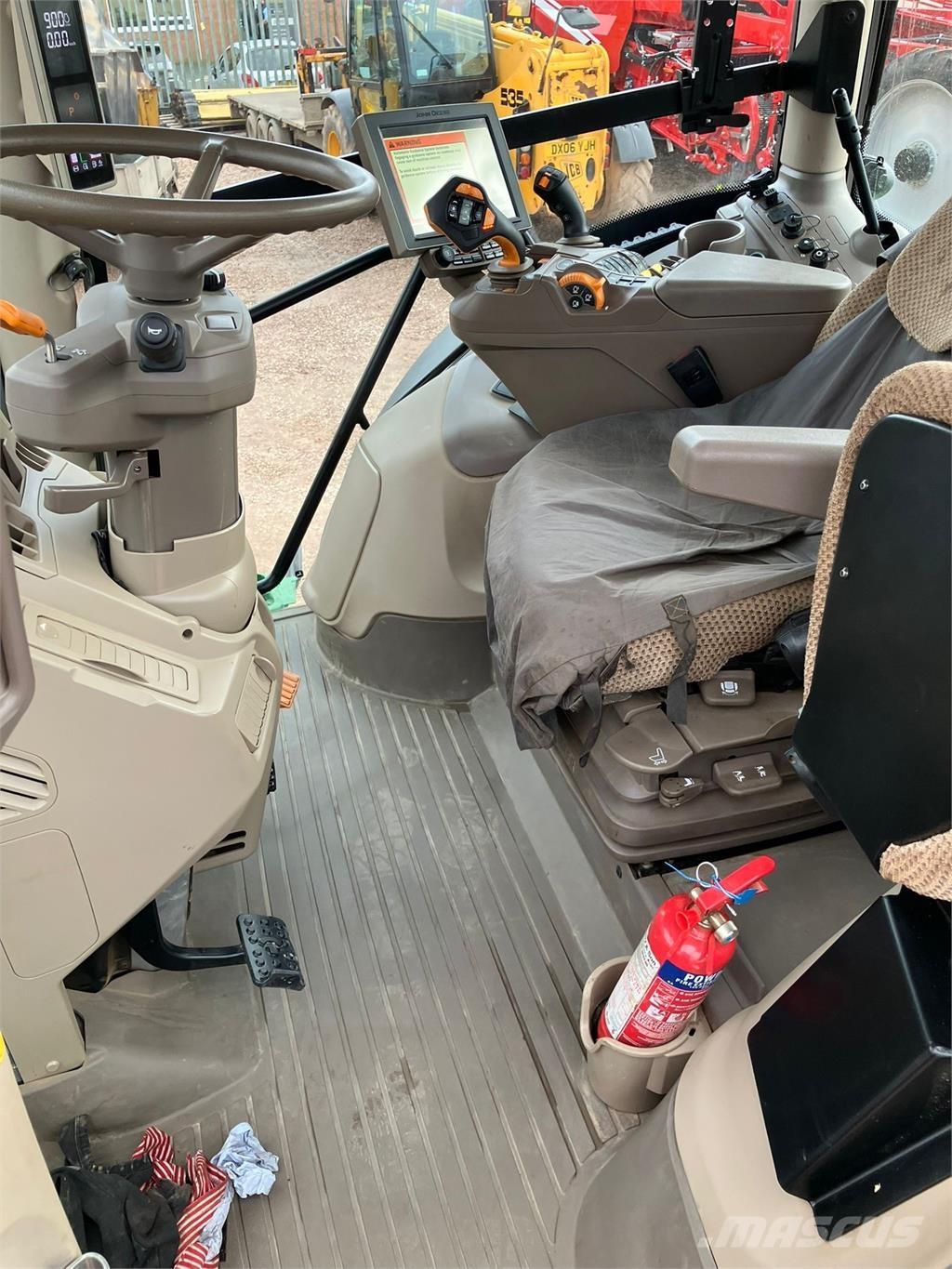 John Deere 6R215 其他農業機械