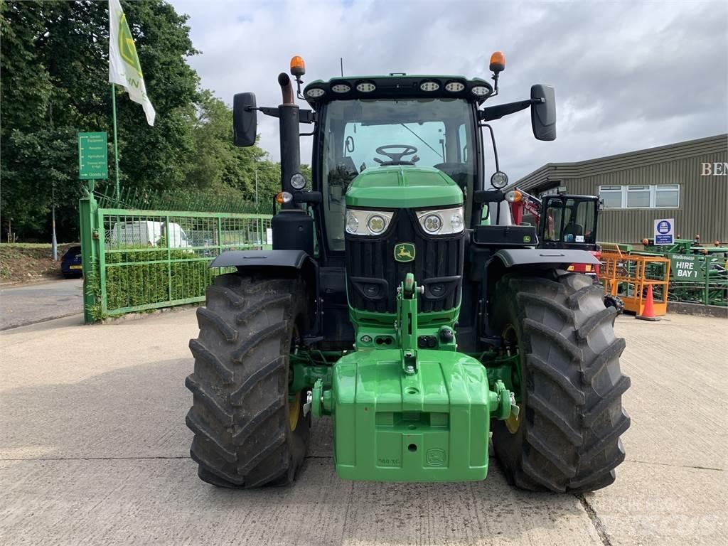 John Deere 6R215 其他農業機械