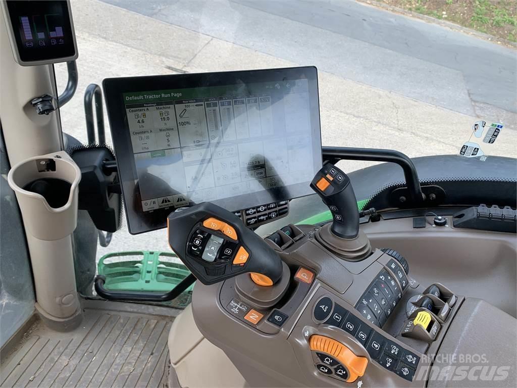 John Deere 6R215 其他農業機械