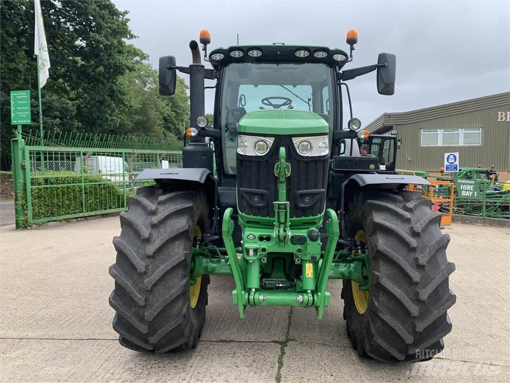 John Deere 6R215 其他農業機械