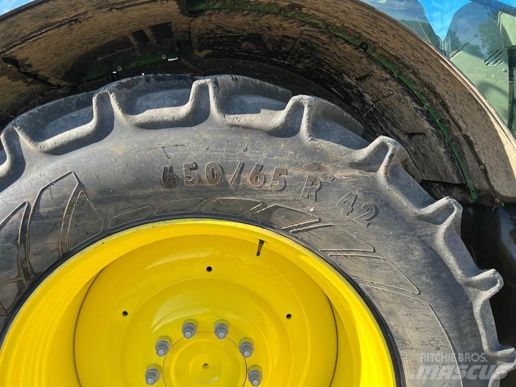 John Deere 6R215 曳引機