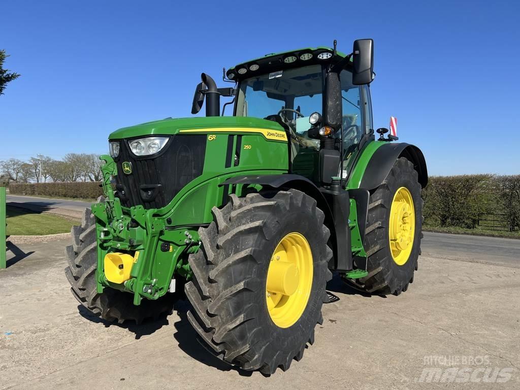 John Deere 6R250 曳引機