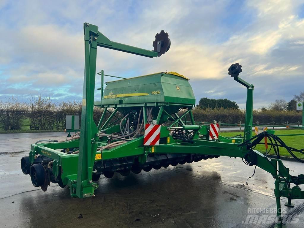 John Deere 750A 鑽頭