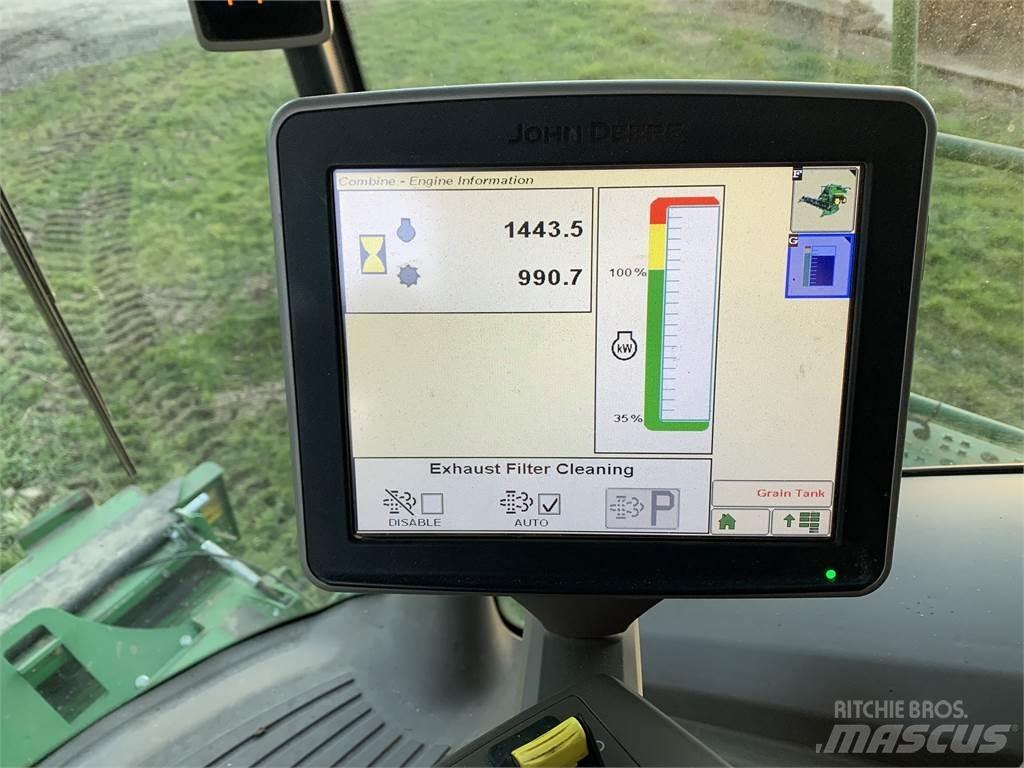 John Deere T670 聯合收穫機