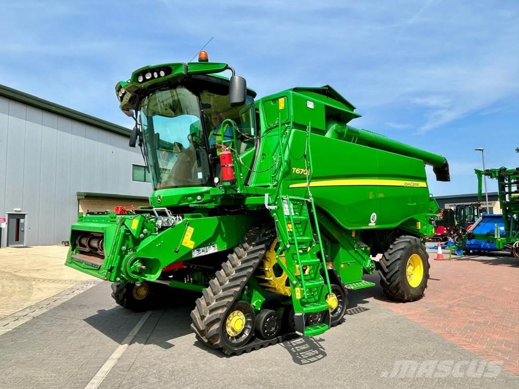 John Deere T670 聯合收穫機