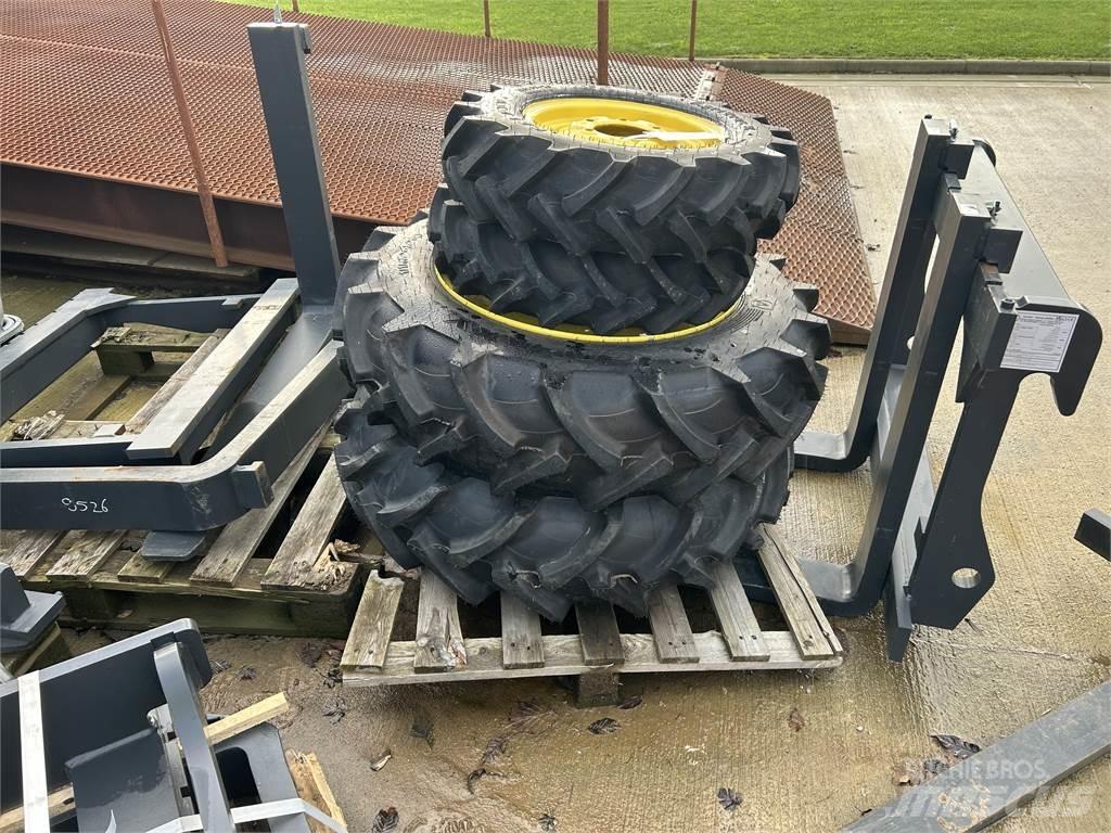 John Deere TYRES 其他農業機械