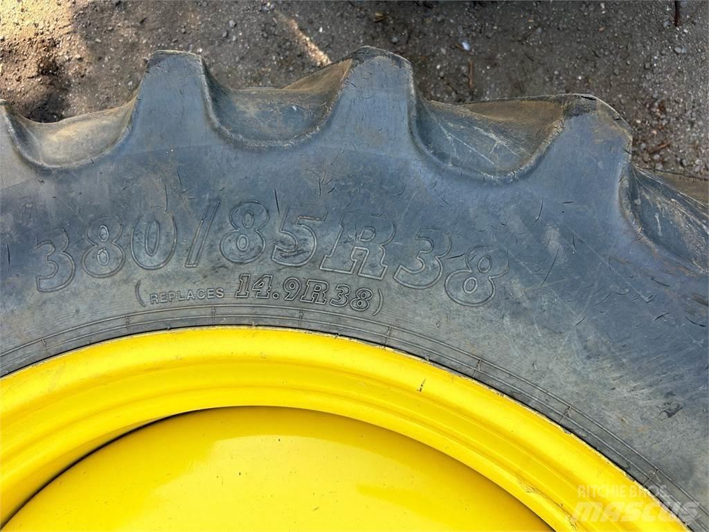 John Deere TYRES 其他農業機械