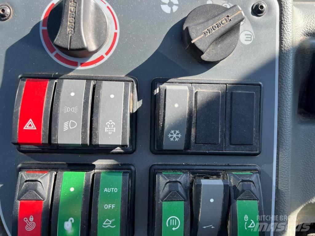 Kramer KT357 農業用伸縮臂裝載機