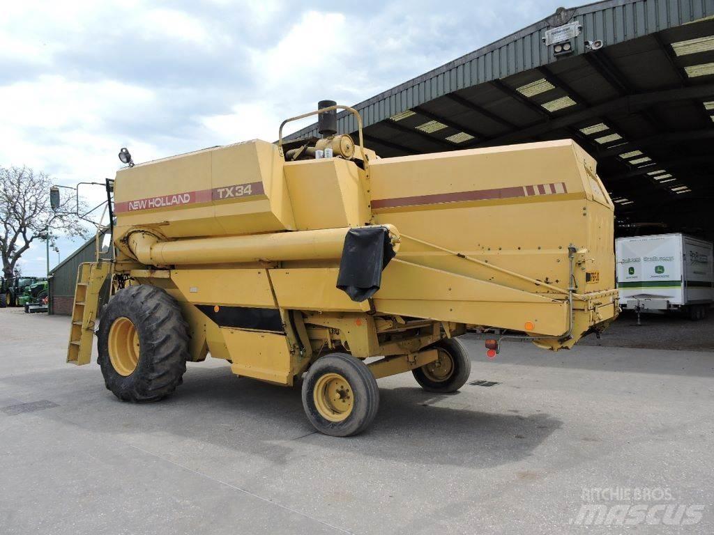 New Holland TX34 聯合收穫機