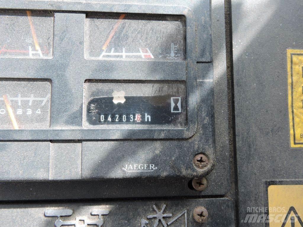 New Holland TX34 聯合收穫機