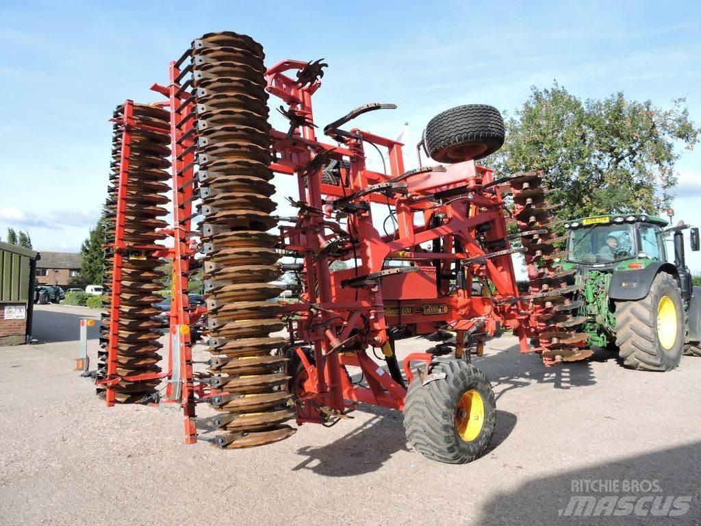 Väderstad TD600 中耕管理機