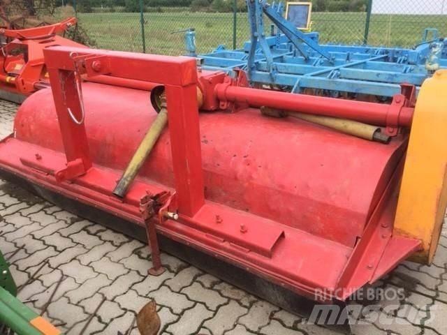 Dücker UM27 其他農業機械