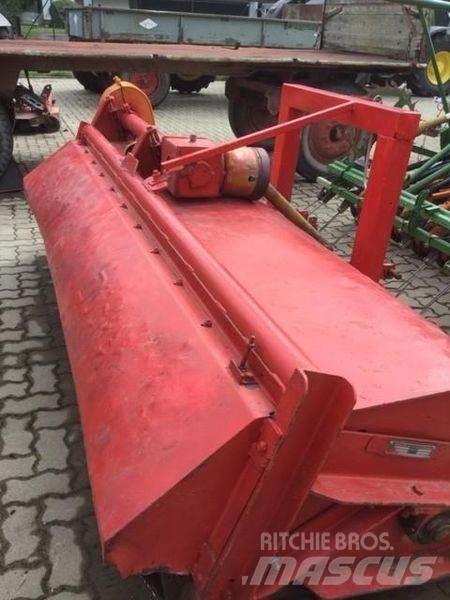 Dücker UM27 其他農業機械