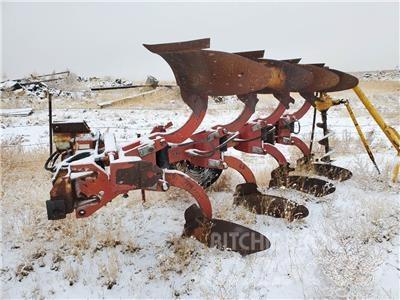 Case IH 145 傳統犁