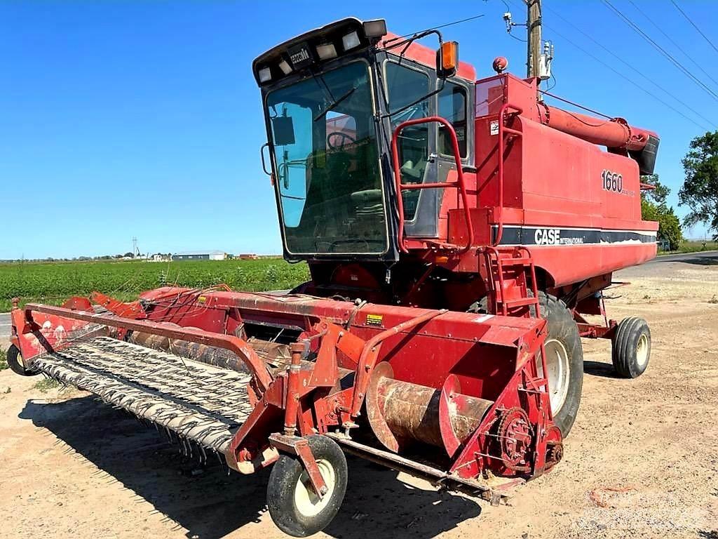 Case IH 1660 聯合收穫機
