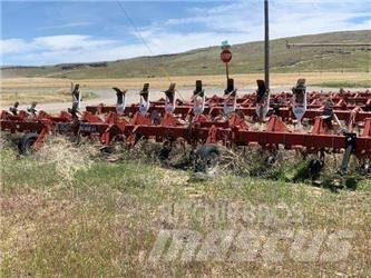 Case IH 1820 行栽作物中耕機