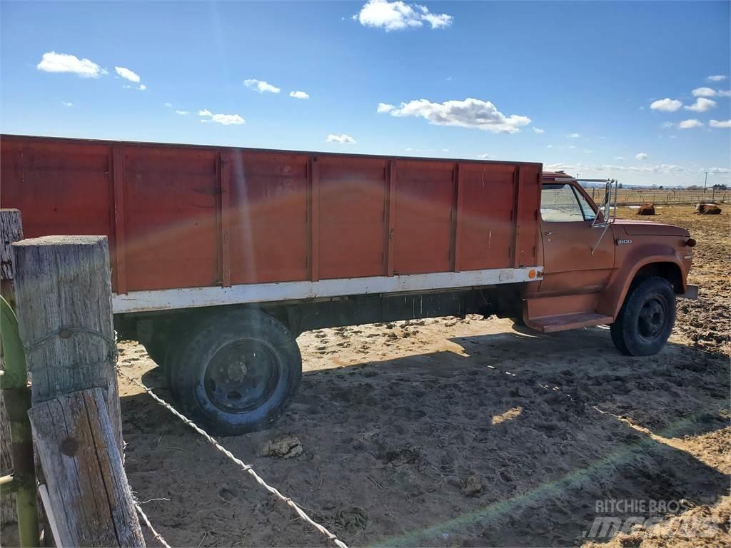 Dodge D600 其他貨車