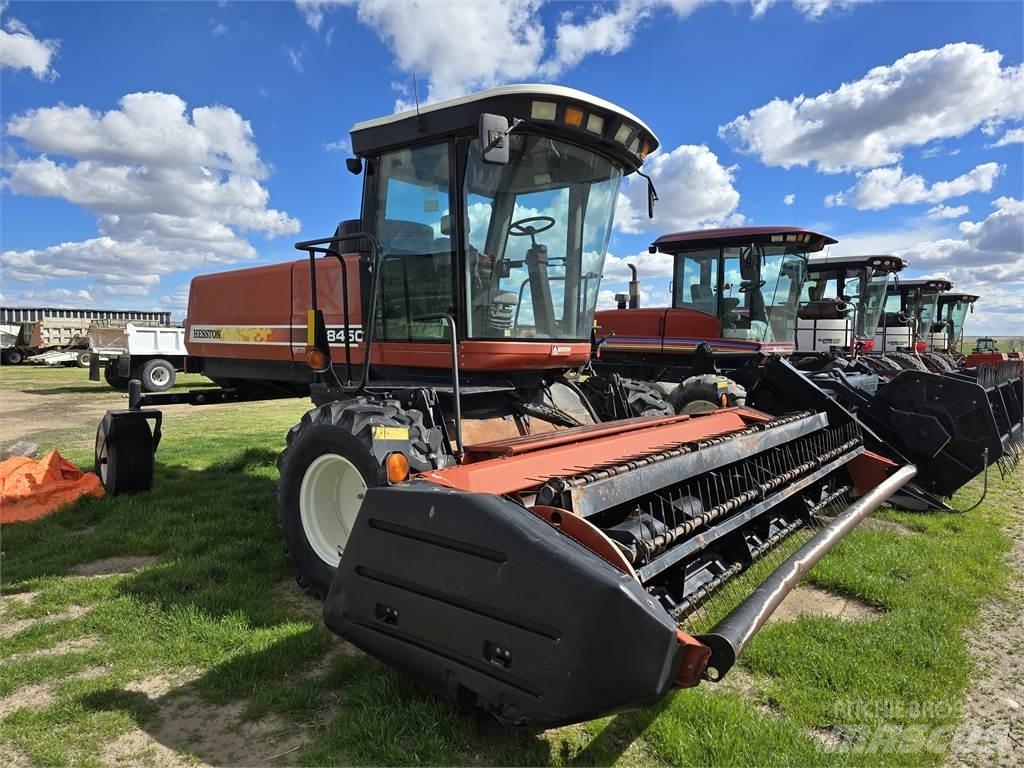 Hesston 8450 堆草機