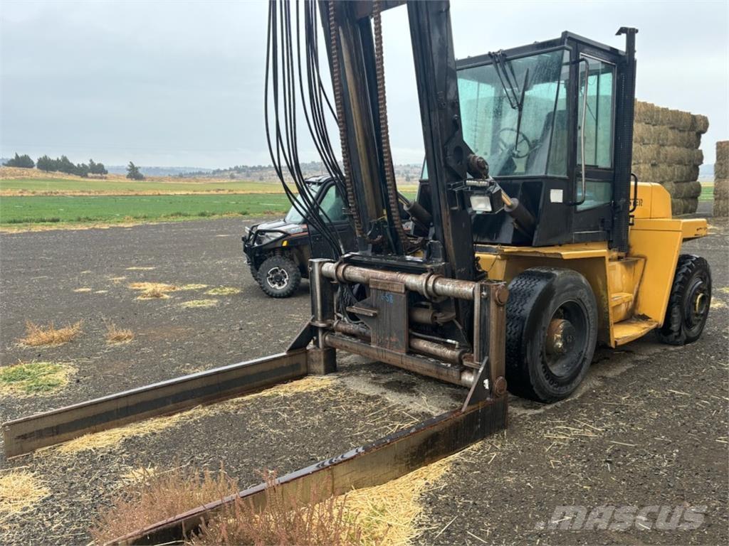 Hyster H210XL 貨物鉗車