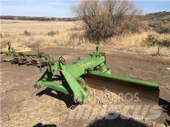 John Deere  田間拖曳