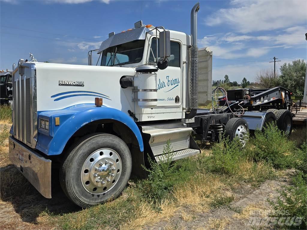 Kenworth W900 其他貨車
