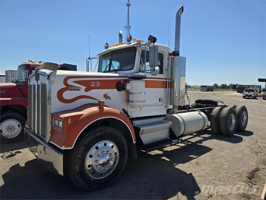 Kenworth W900 其他貨車