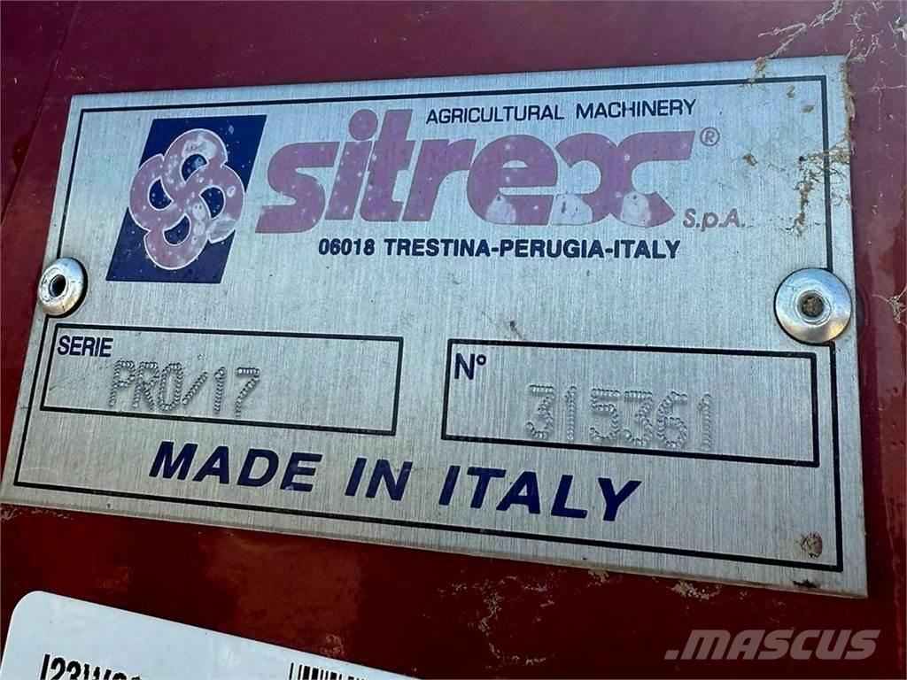 Sitrex Pro17 耙與翻草機