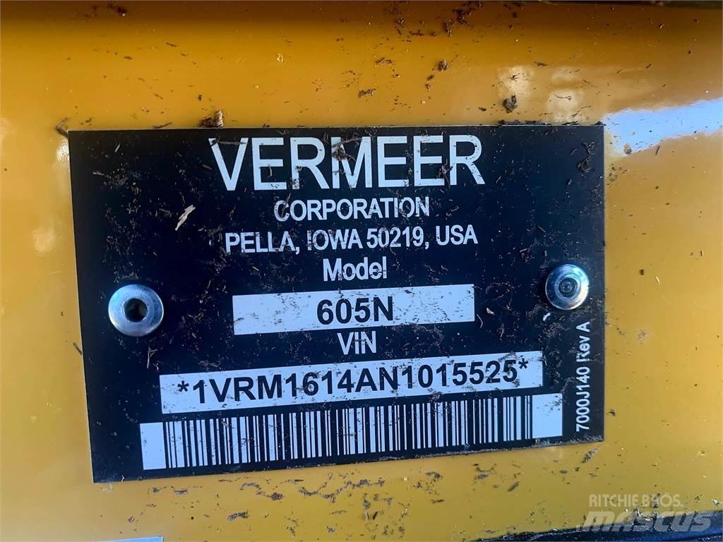 Vermeer 605N 圓型牧草打包機